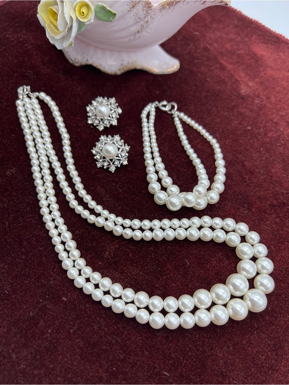 Vintage Sarah Coventry Ultima Faux Pearl Set & Brooches & Box 4 Pc
